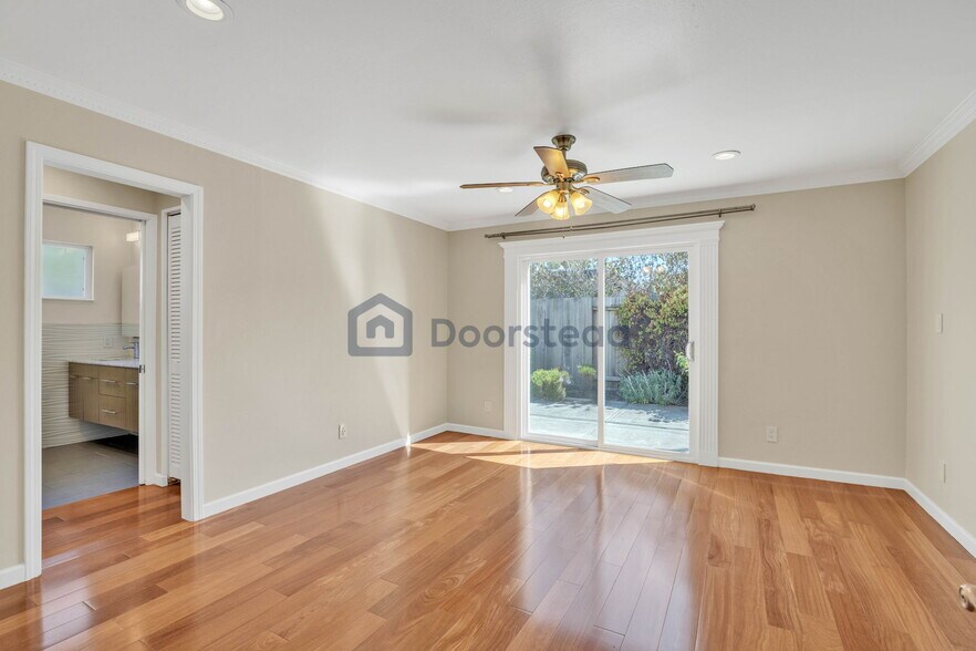 Building Photo - 505 Hiller St