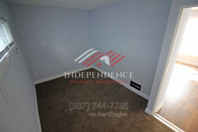 Building Photo - 78 Notre Dame Ave