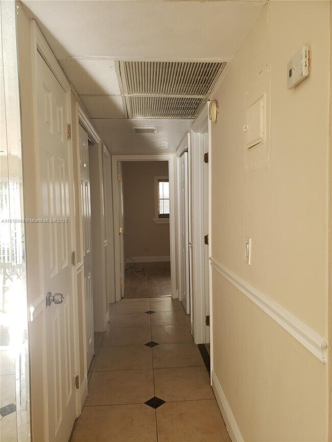 Building Photo - 1450 Atlantic Shores Blvd