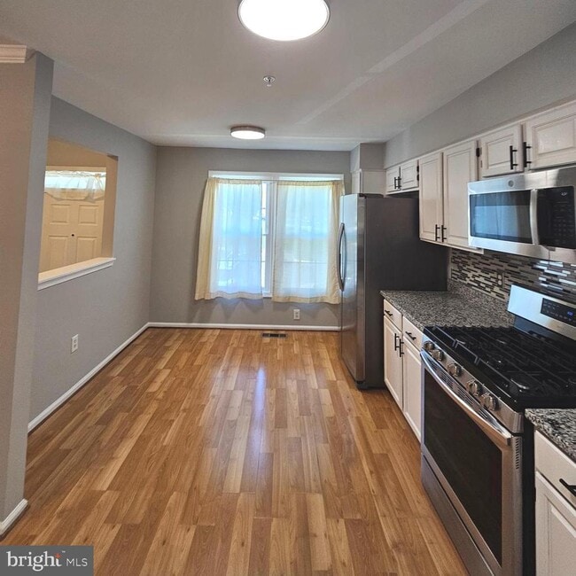 Building Photo - 7805 Sabre Ct