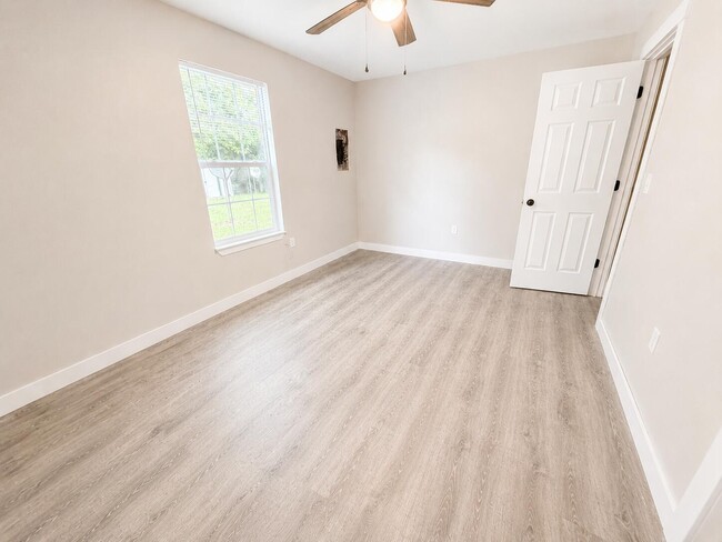 Building Photo - 5305 E Trikalla Dr