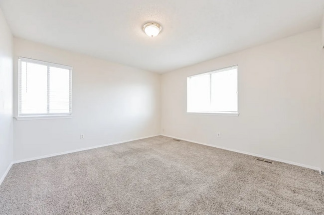 Building Photo - 14522 E 53rd Ave