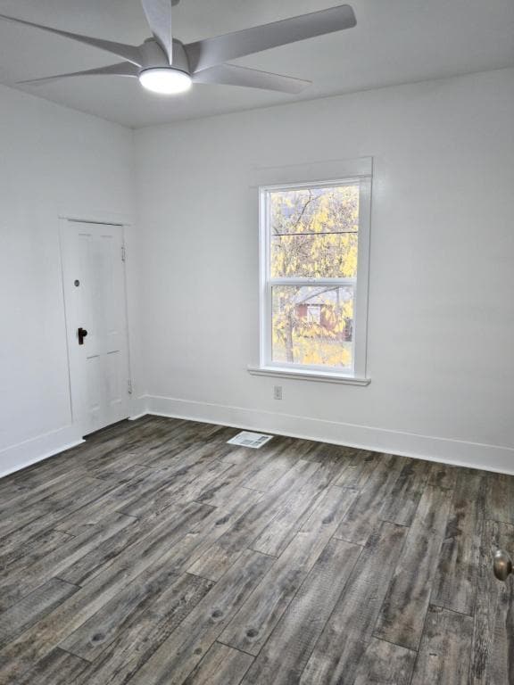 Building Photo - 205 SE Lane Ave