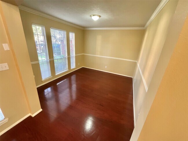 Building Photo - 17607 W Copper Lakes Dr