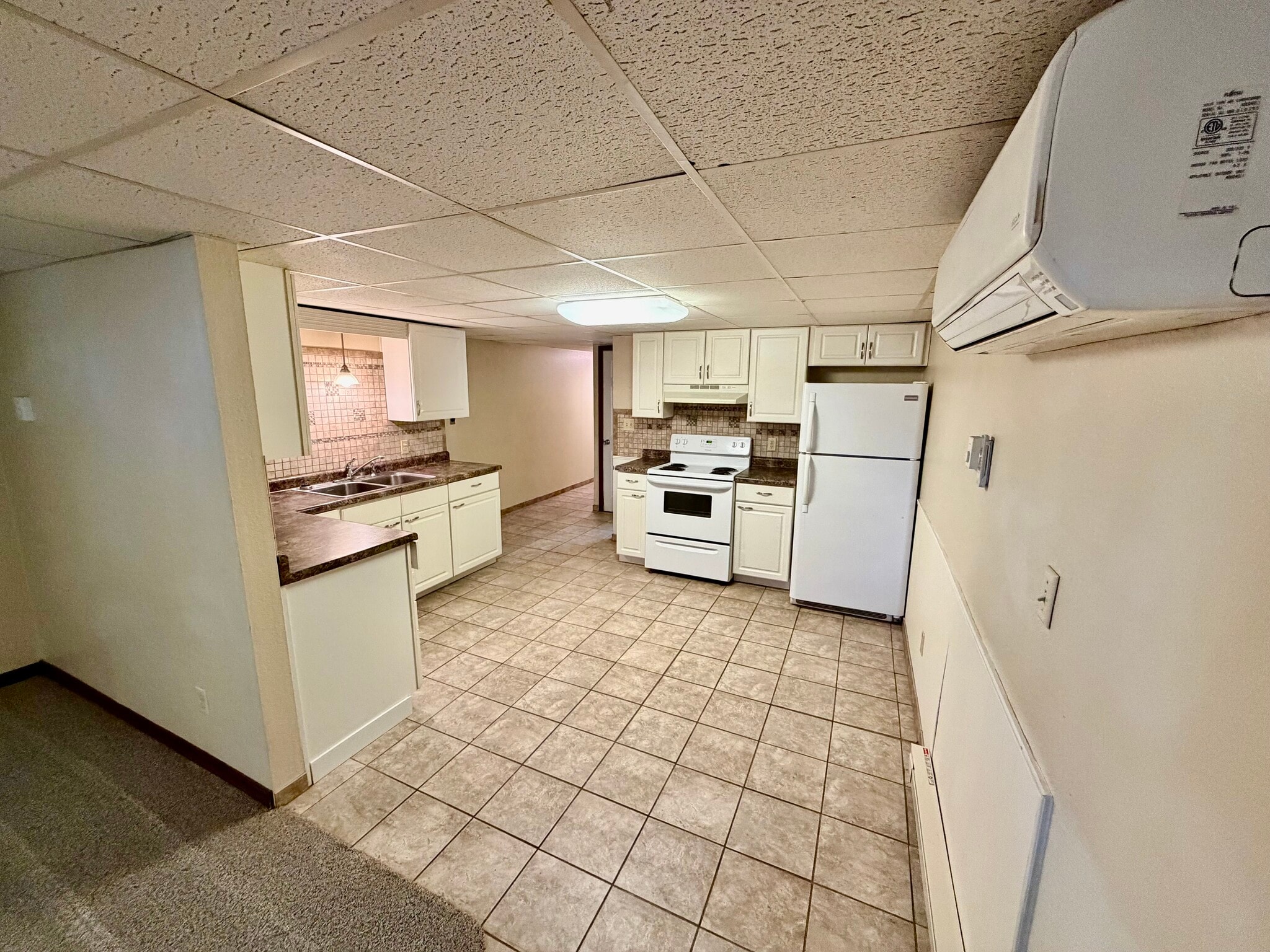 Building Photo - 114 N C St