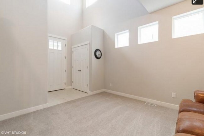 Building Photo - Cute Vineyard Home - Available Mid-August!