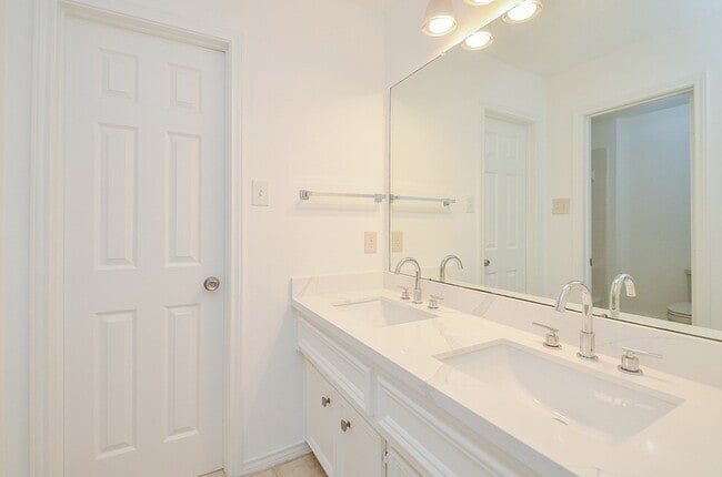 Building Photo - 5315 Fairweather Ct