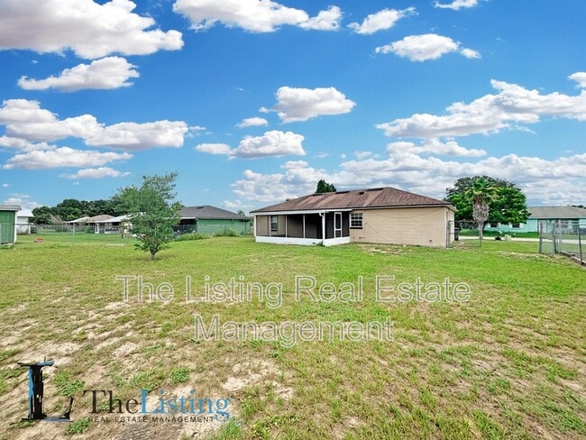 Building Photo - 5637 Viburnum Ct