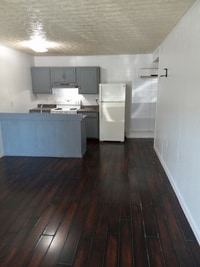 Building Photo - 712 Old Roane St