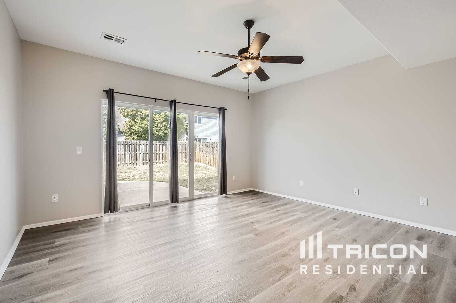 Building Photo - 7363 Ocean Ridge St