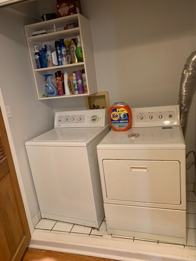 Building Photo - 8 Prospect St