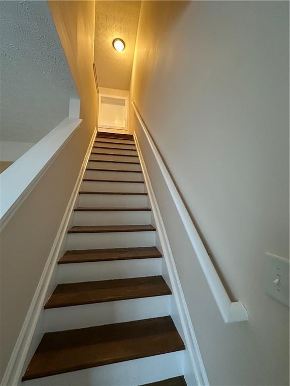Building Photo - 3837 Grovemont Pl