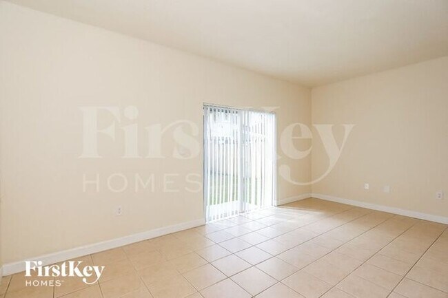 Building Photo - 15464 SW 18th Ln