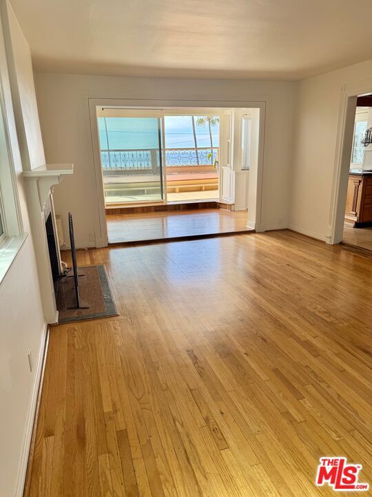 Building Photo - 653 Ramona Ave