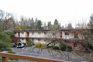 Building Photo - Town & Country Apartments