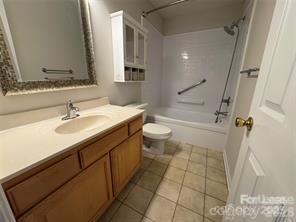 Building Photo - 8763 Robinson Forest Dr