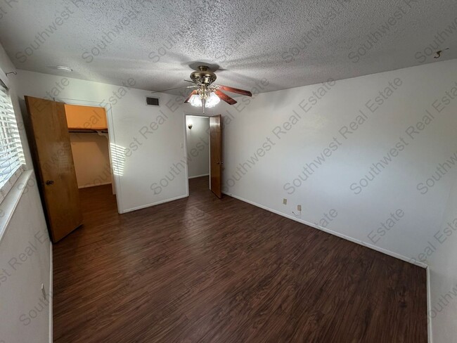 Building Photo - Great condo in Colonial Park