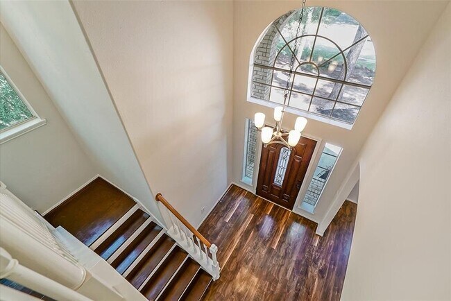 Building Photo - 18 Beckett Hill Pl