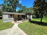 Building Photo - 111 Lakeside Woods Dr