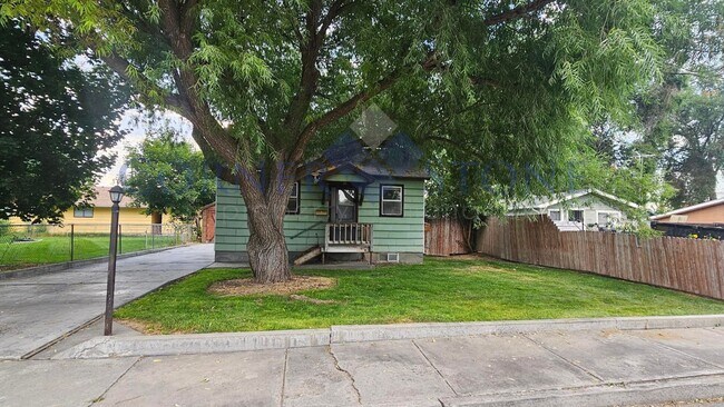 Primary Photo - Adorable Home Near NNU!