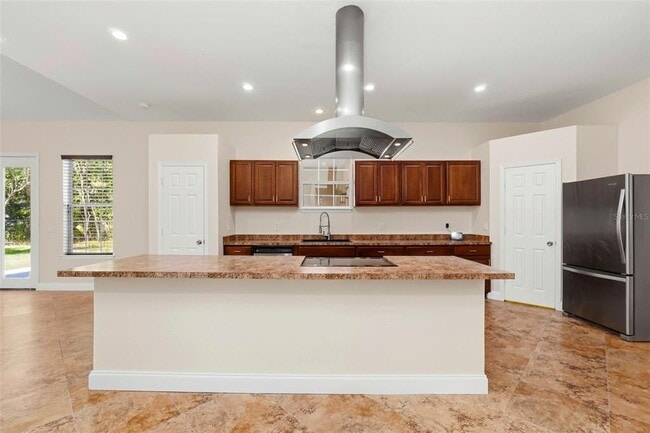 Building Photo - 5608 Kevin Ave