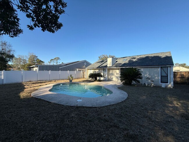 Building Photo - ** Coming Soon** Sandalwood Pool Home