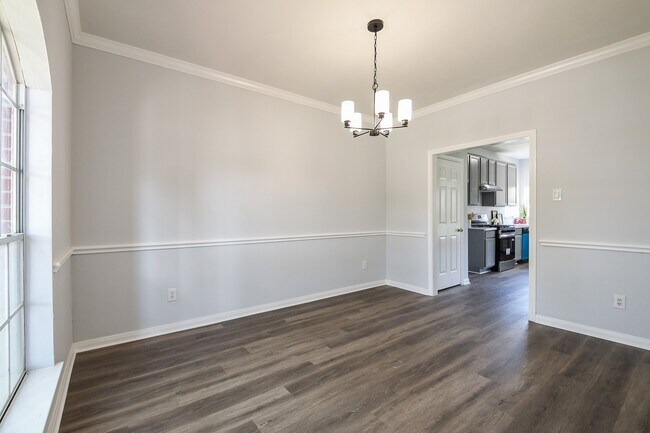 Building Photo - 13619 San Martin Ln