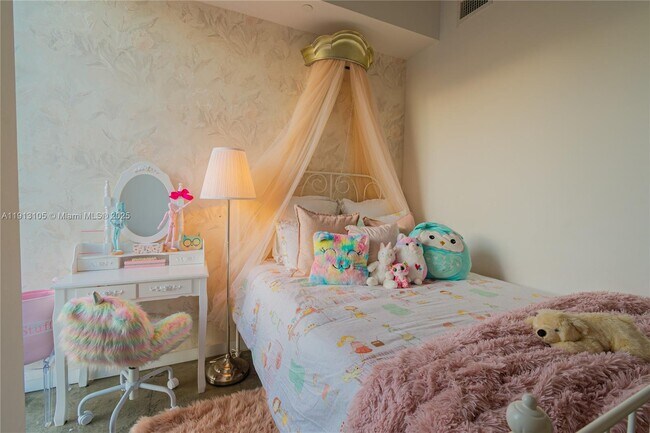 Building Photo - 151 SE 1st St