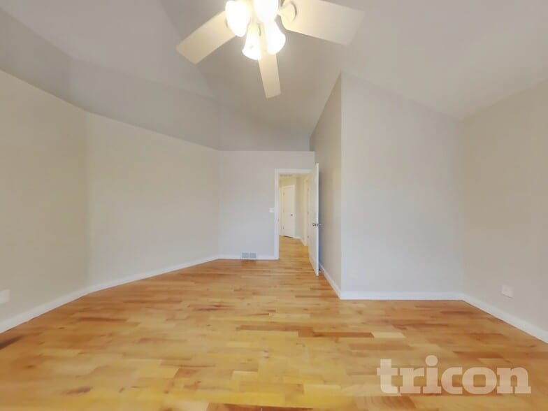 Building Photo - 106 N 49th Ave Ct