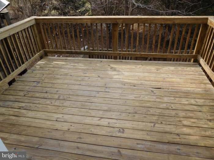 Building Photo - 5634 Crestwood Ct