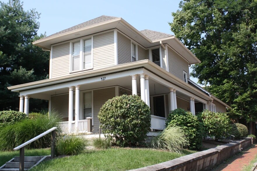Building Photo - 427 N Washington St