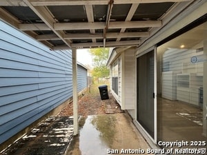 Building Photo - 10207 Raven Field Dr