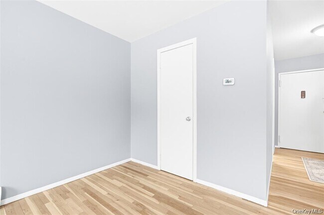 Building Photo - 9 Charles Ln