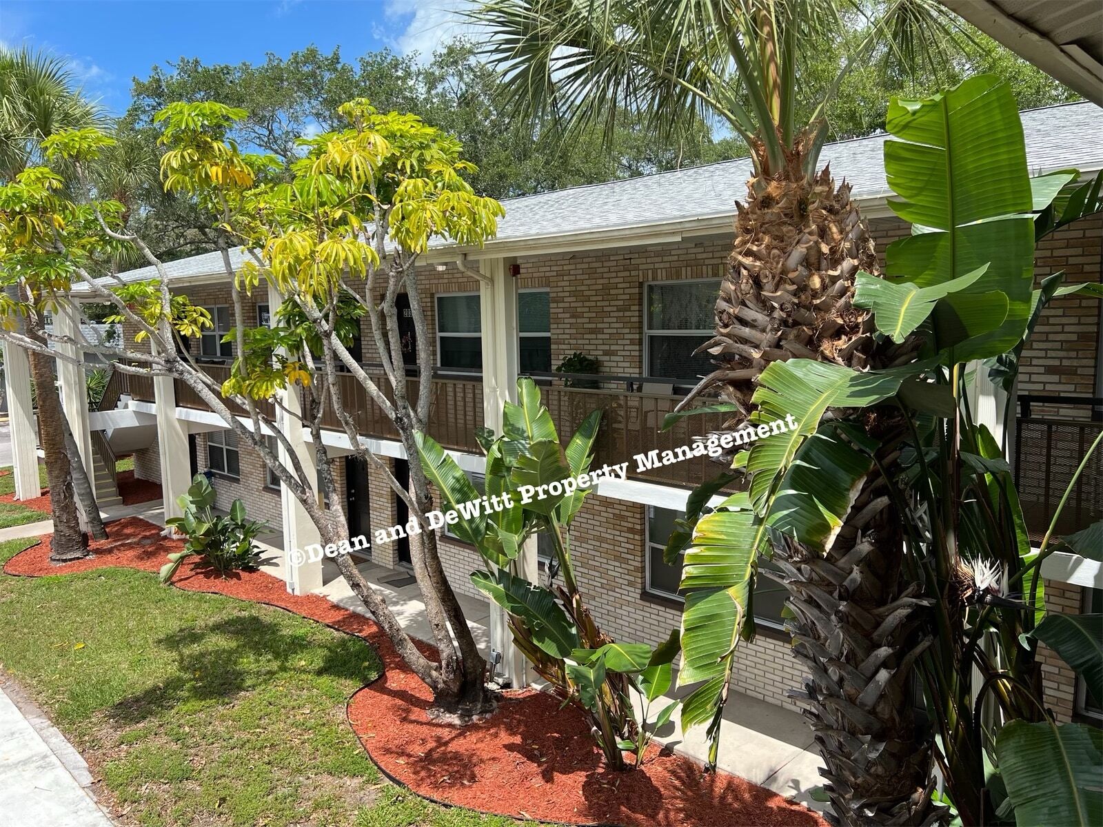 Building Photo - 2 Bed/1 Bath - Unit 106