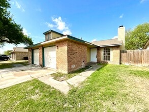 Building Photo - **APPLICATION RECEIVED** 2-Bedroom Duplex Near Highway 78- Pet-Friendly with Fenced Yard! SECTION...