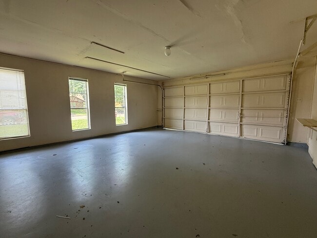 Building Photo - 508 Dogwood Trail