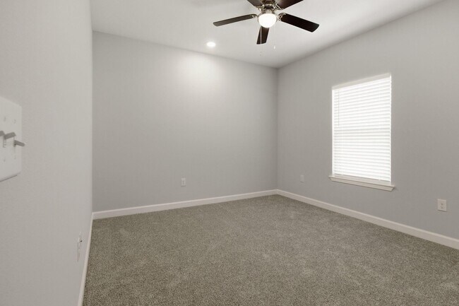 Building Photo - 6434 Kylito Cir