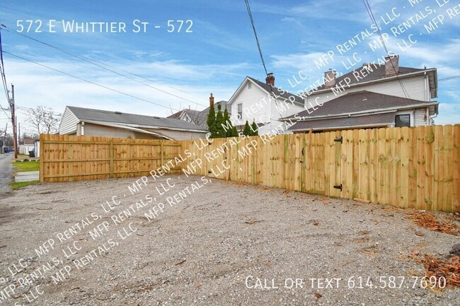 Building Photo - 572 E Whittier St