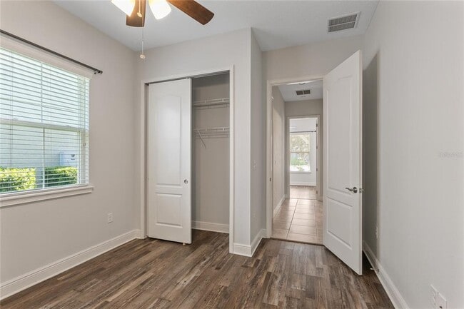Building Photo - 2460 Promenade Dr