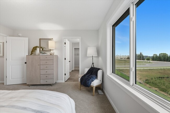 Building Photo - 3472 Knightsbridge Trl N