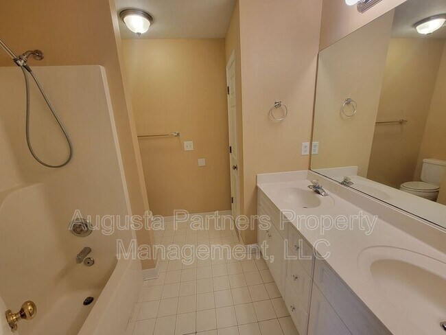 Building Photo - 3719 El Cordero Ranch Springs Rd
