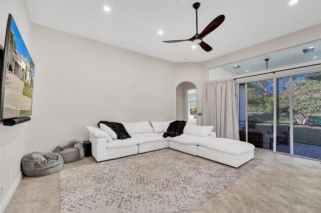 Building Photo - 7421 NW 115th Terrace