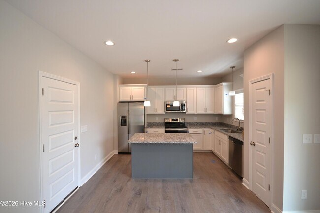 Building Photo - 388 Atwood Dr