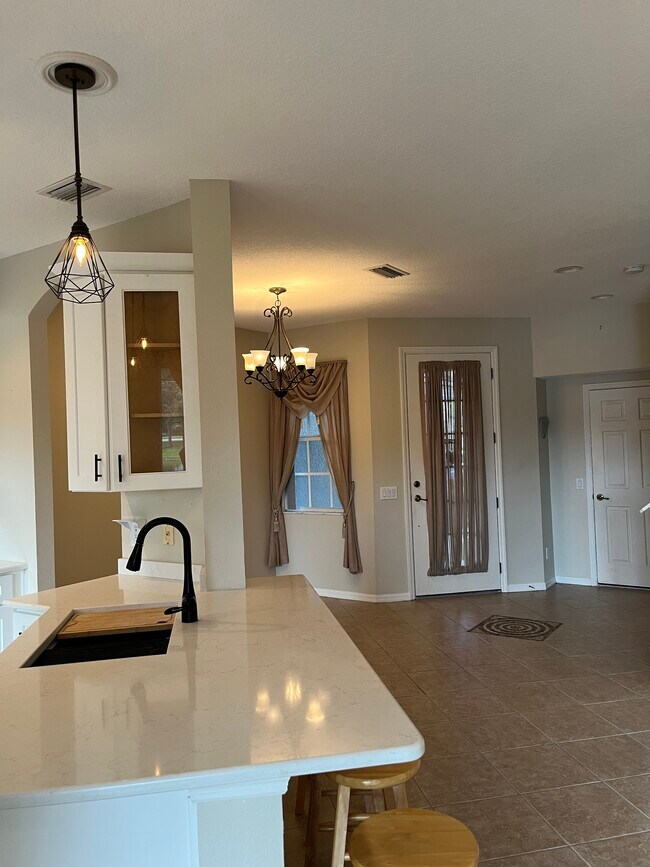 Building Photo - 14467 Mirabelle Vista Cir