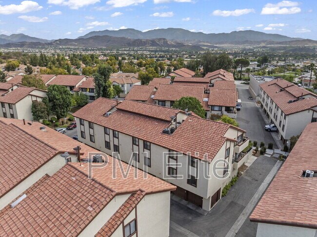 Building Photo - 18142 Sundowner Way