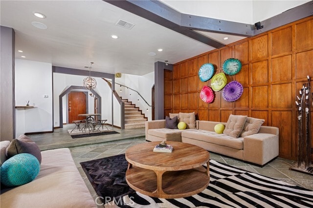 Building Photo - 266 Canyon Acres Dr