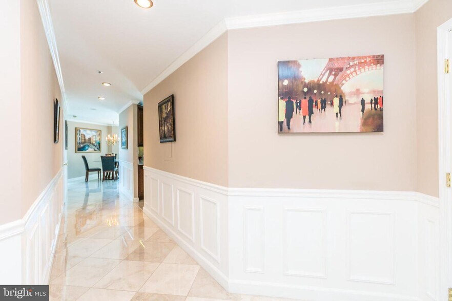Building Photo - 100 Harborview Dr