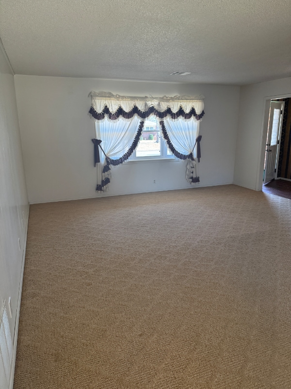 Building Photo - 2026 Harned Dr