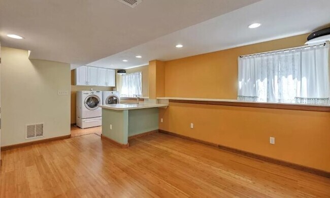 Building Photo - 2143 S Waco St