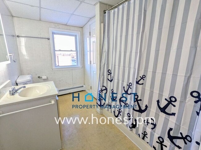 Building Photo - 83 Kennedy Memorial Dr